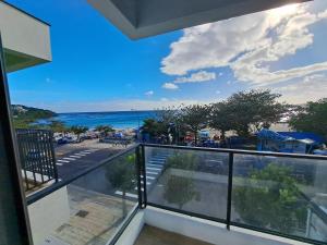 Phòng Giường Đôi có Ban công và Nhìn ra Biển (Double Room with Balcony and Sea View)