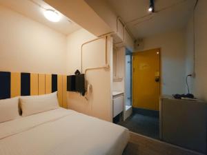 Phòng Đôi Phổ Thông Không Có Cửa Sổ (Double Economy Room without Window)