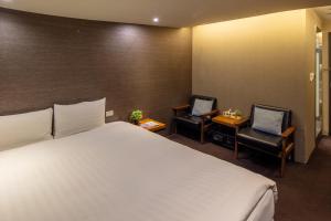 Phòng Loại Sang Giường Đôi (Deluxe Double Room)