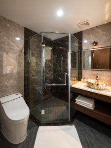 Phòng Đôi hoặc Hai Giường Đơn Loại Sang Hướng Vườn (Deluxe Garden View Double or Twin Room)