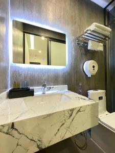 Phòng Đôi Cao Cấp (Superior Double Room)