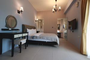 Phòng Tiêu Chuẩn Giường Đôi (Standard Double Room)