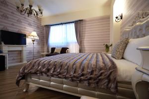 Phòng Tiêu Chuẩn Giường Đôi (Standard Double Room)