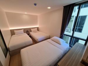 Phòng 3 Người với Vòi sen (Triple Room with Shower)