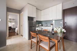 Căn Hộ 2 Phòng Ngủ (Two-Bedroom Apartment)