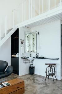 Phòng gác mái giường đôi (Loft Double Room)