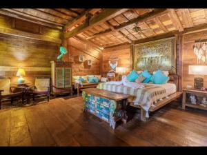 Phòng Deluxe hướng biển giường đôi (Deluxe Double Room with Sea View)