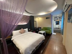 Phòng Loại Sang Giường Đôi (Deluxe Double Room)
