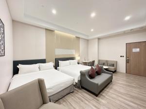 Phòng 4 người (Quadruple Room)