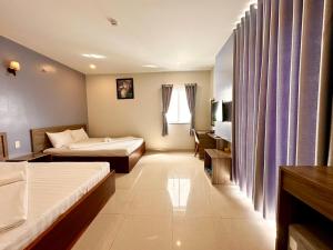 Phòng 4 người có ban công (Quadruple Room with Balcony)