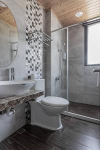 Phòng 3 Người Có Phòng Tắm Riêng (Triple Room with Private Bathroom)