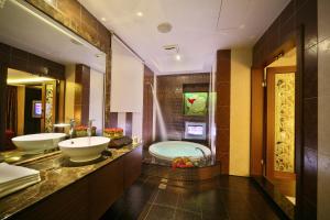 Deluxe Double Room (Check-in after 21:00)