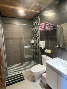 Phòng Deluxe 4 Người (Deluxe Quadruple Room)