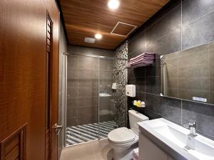 Phòng Deluxe 4 Người (Deluxe Quadruple Room)