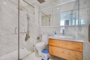 Căn Hộ Hai Phòng Ngủ (Two-Bedroom Apartment)