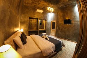 Phòng Đôi Loại Sang (Deluxe Double Room)