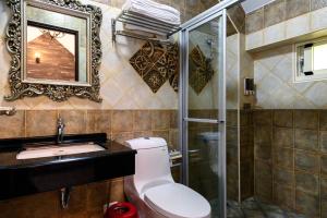 Phòng 4 Người Có Vòi Sen (Quadruple Room with Shower)