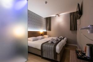 Souterrain Triple Room - no window room in Melrose Hotel