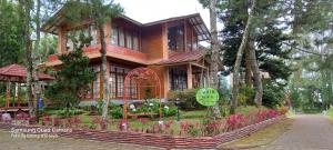 Biệt Thự (Villa)