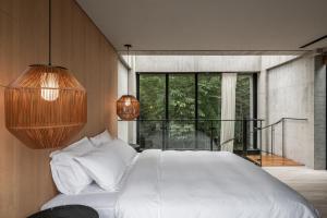 Phòng có giường cỡ King nhìn ra cảnh núi non (King Room with Mountain View)