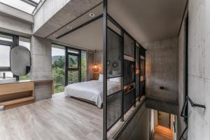 Phòng Deluxe Giường Đôi Có Vòi Sen (Deluxe Double Room with Shower)