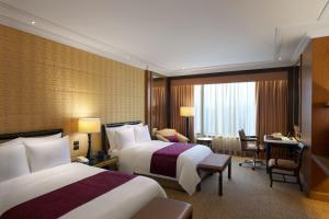 Family Suite, Suite, Bedroom 1: 1 King, Bedroom 2: 2 Double, Corner room