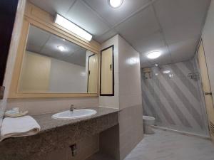 Phòng Tiêu chuẩn giường đôi - Không hút thuốc (Standard Double Room - Non-Smoking)