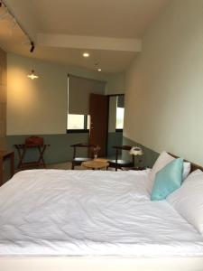 Phòng Deluxe Giường Đôi Nhìn Ra Biển Từ Phía Bên Cạnh (Deluxe Double Room with Side Sea View)