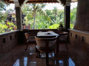 Phòng Deluxe Giường Đôi Có Ban Công (Deluxe Double Room with Balcony)