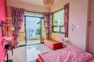 Phòng Giường Đôi Có Ban Công (Double Room with Balcony)