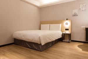 Phòng Tiêu Chuẩn Giường Đôi (Nhận phòng sau 15:00) (Standard Double Room (Check-in after 15:00))