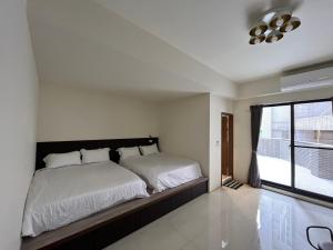 Phòng Tiêu Chuẩn 4 Người (Standard Quadruple Room)