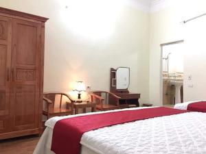 Phòng Giường Đôi Có Phòng Tắm Riêng (Double Room with Private Bathroom)