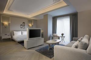 Junior Suite room in Lazzoni Hotel