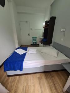 Single Room with Shared Bathroom room in Sparta Team Hotel