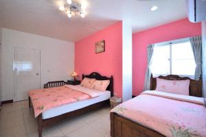 Phòng 3 người với Phòng tắm Chung (Triple Room with Shared Bathroom)