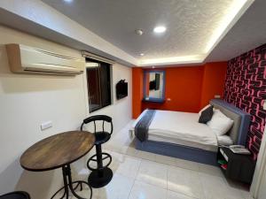 Phòng Superior 2 giường đôi (Superior Double Twin Room)