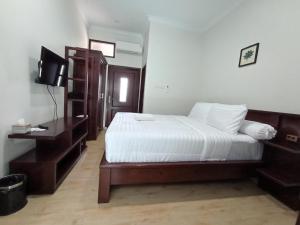 Phòng Superior giường đôi lớn (Superior Queen Room)