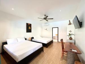Phòng Bốn Người có Sân Hiên (Quadruple Room with Terrace)