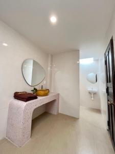 Phòng Bốn Người có Sân Hiên (Quadruple Room with Terrace)