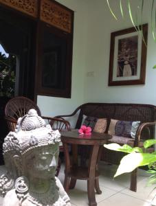 Phòng Giường Đôi Có Sân Hiên (Double Room with Terrace)