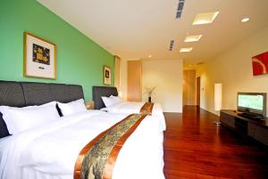 Phòng Deluxe 4 Người (Deluxe Quadruple Room)