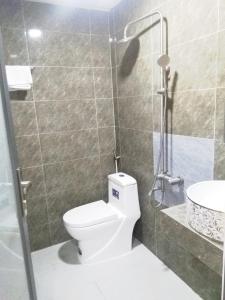 Phòng 2 Giường Đôi (Double Room with Two Double Beds)