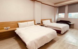Phòng 4 Người Có Vòi Sen (Quadruple Room with Shower)