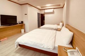 Phòng 4 Người Có Vòi Sen (Quadruple Room with Shower)