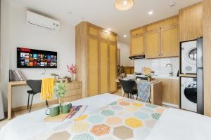 Studio Deluxe Có Giường Cỡ King (Deluxe King Studio)
