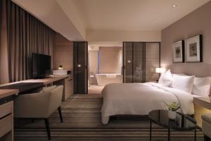 Phòng ở góc có giường King (Corner King Room)