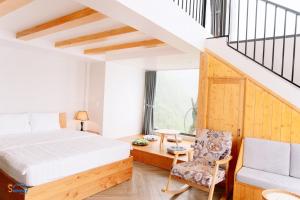 Phòng Ngủ Tập Thể Cho Cả Nam Và Nữ (Mixed Dormitory Room)