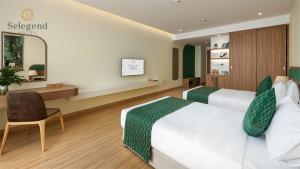 Phòng Hai Giường Đơn Loại Sang (Deluxe Twin Room)