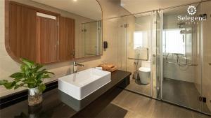 Phòng Suite (Suite Room)